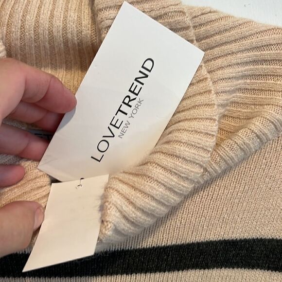 Love Trend New York butter soft turtleneck fall sweater new with tags Women’s S - Picture 9 of 15